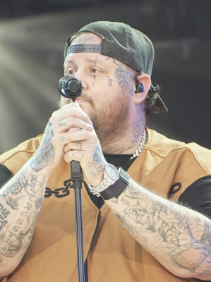 Jelly Roll (singer)